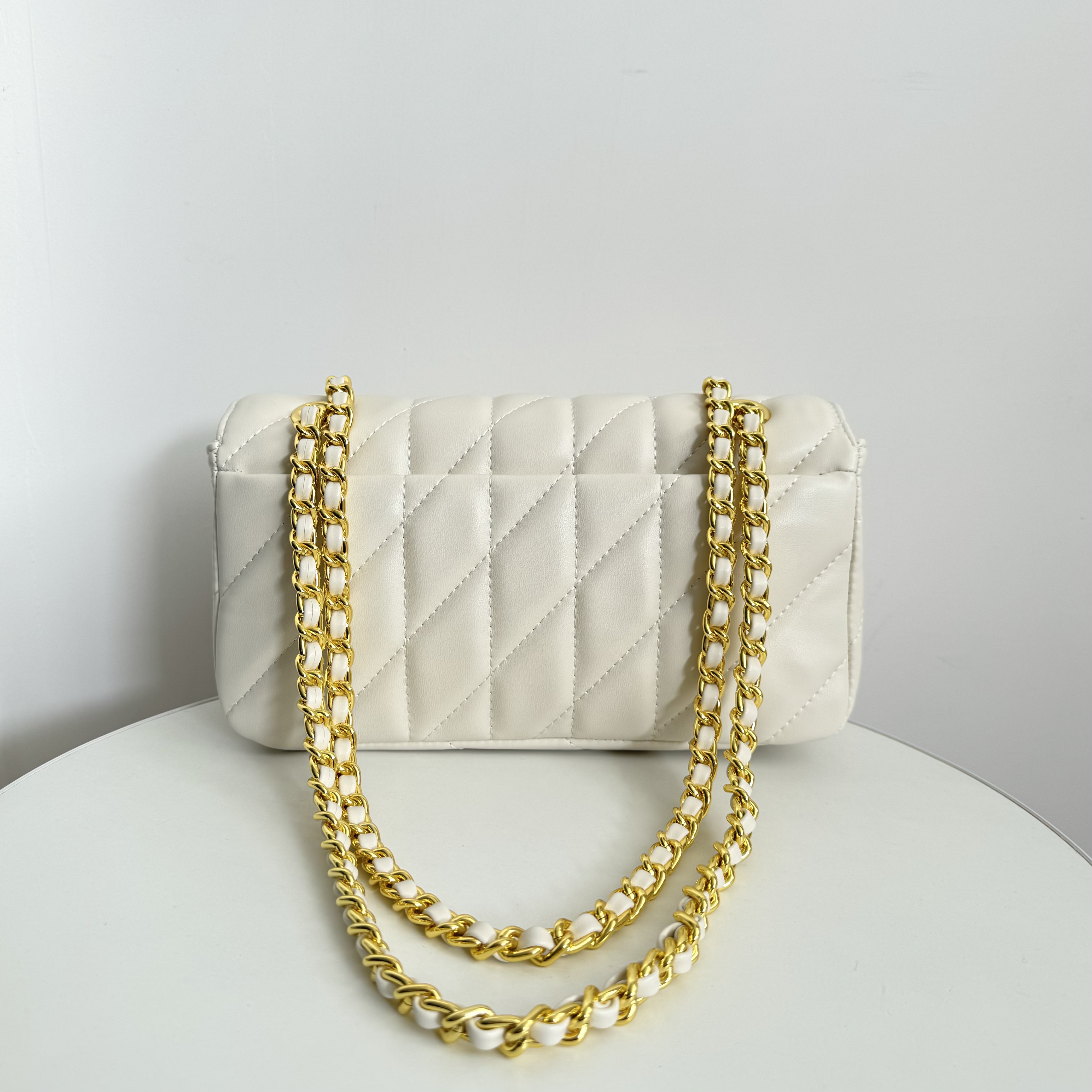 简约法式椰奶白单肩链条包