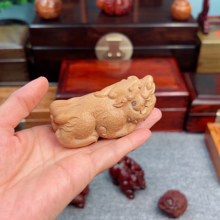 老板娘推荐精品把件