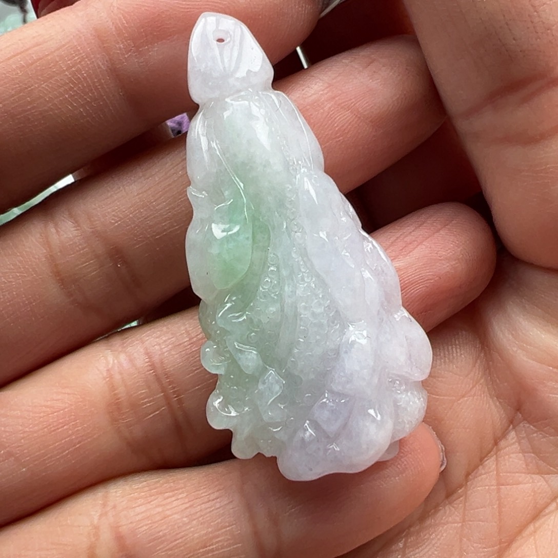 翡翠颈饰未镶嵌白菜