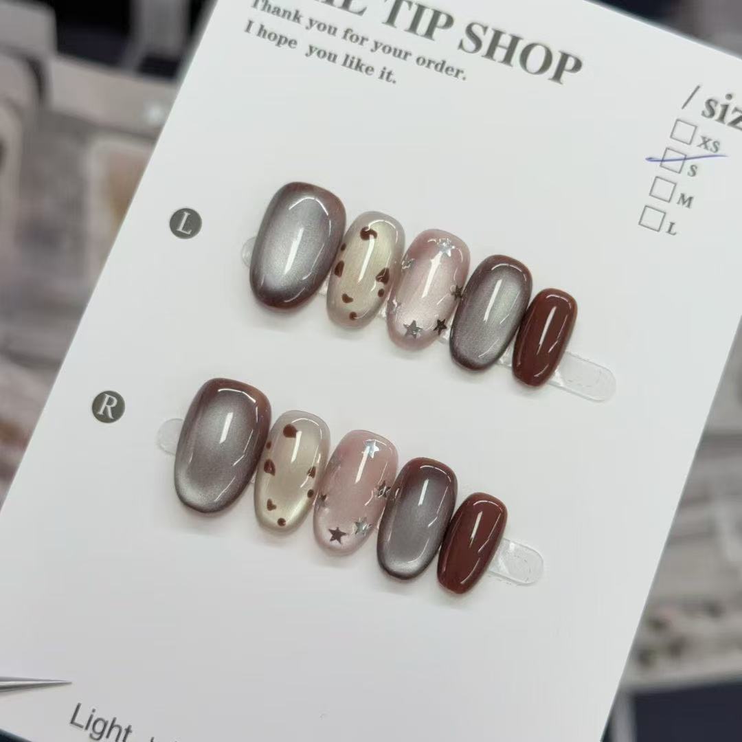 秋冬显白猫眼波点短款手工穿戴甲高级气质可拆卸美甲小学生贴片
