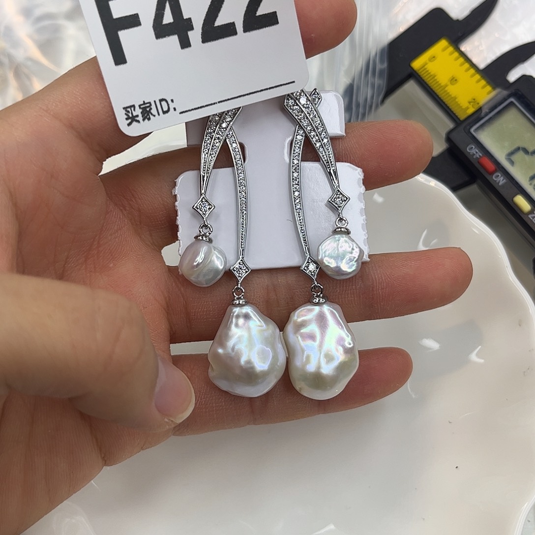 合金耳饰淡水珍珠
