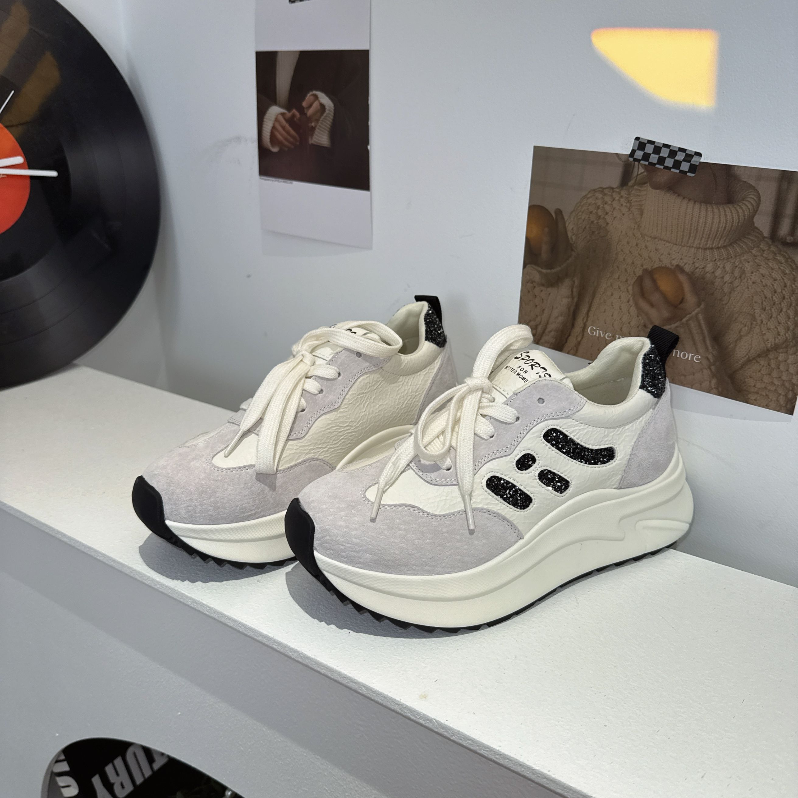 韩国东大门2025年新款脏脏鞋韩版百搭单鞋星星做旧休闲小脏鞋女潮