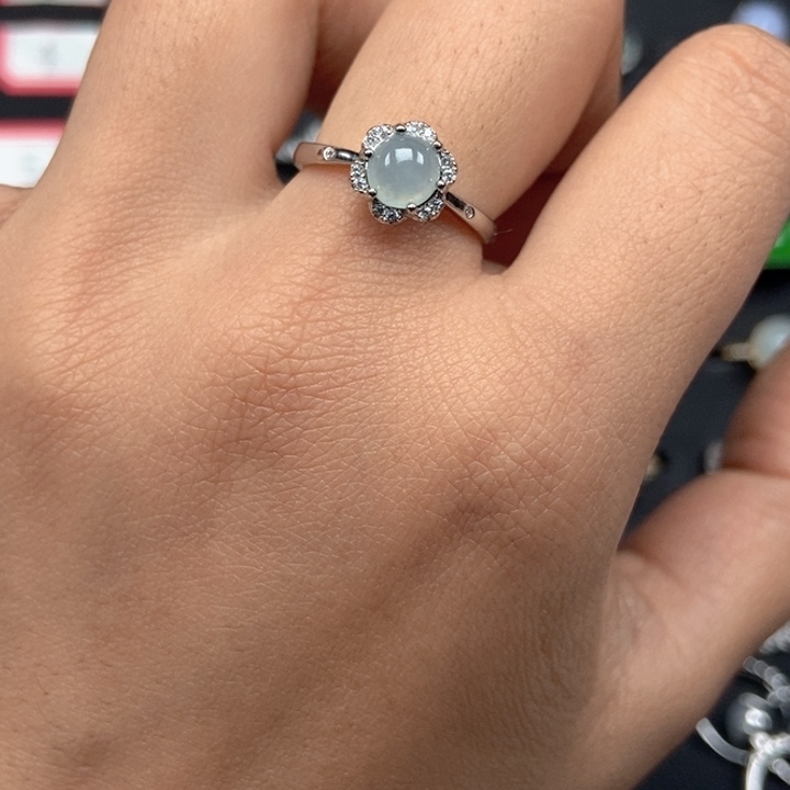 翡翠未镶嵌戒指戒指