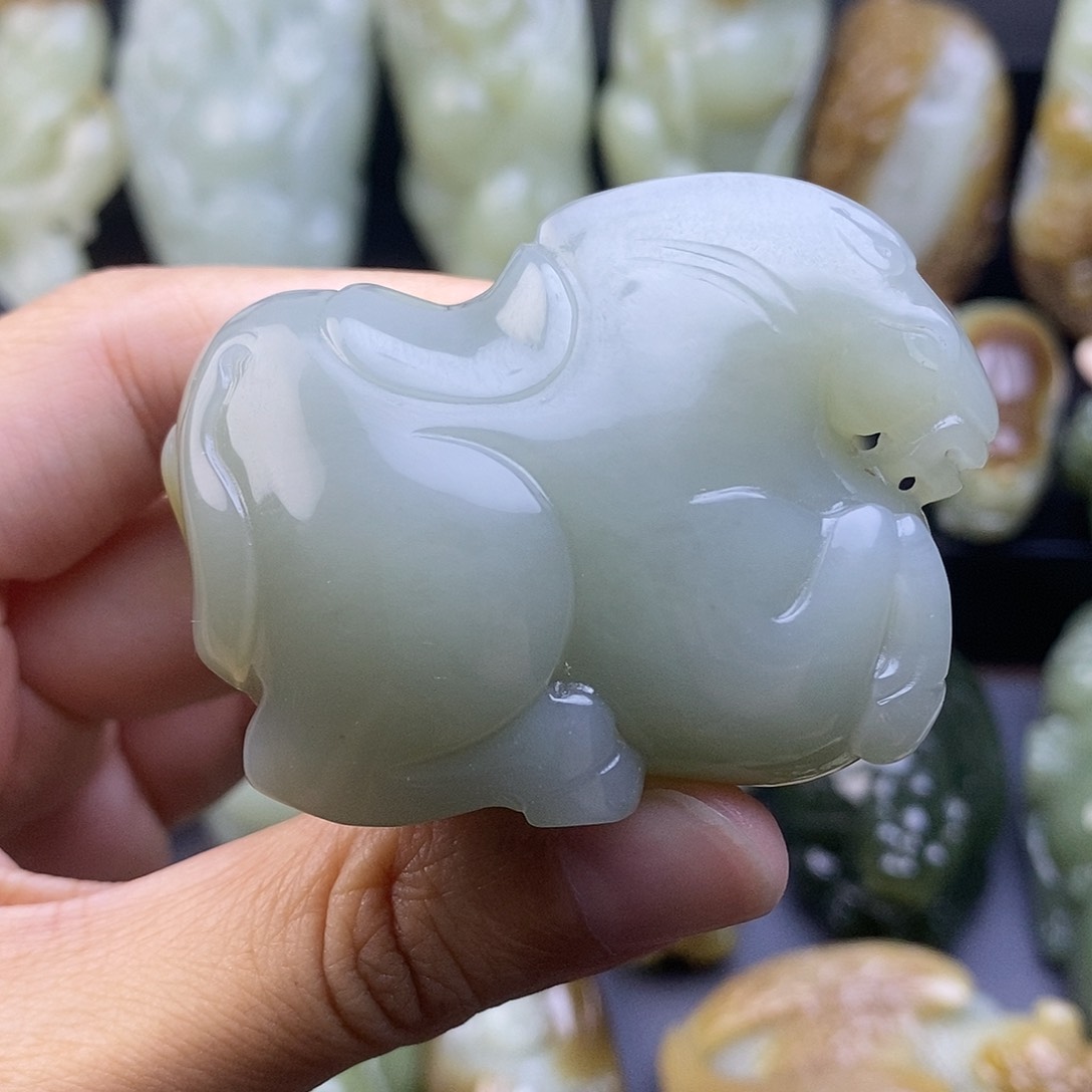 未镶嵌和田玉把件