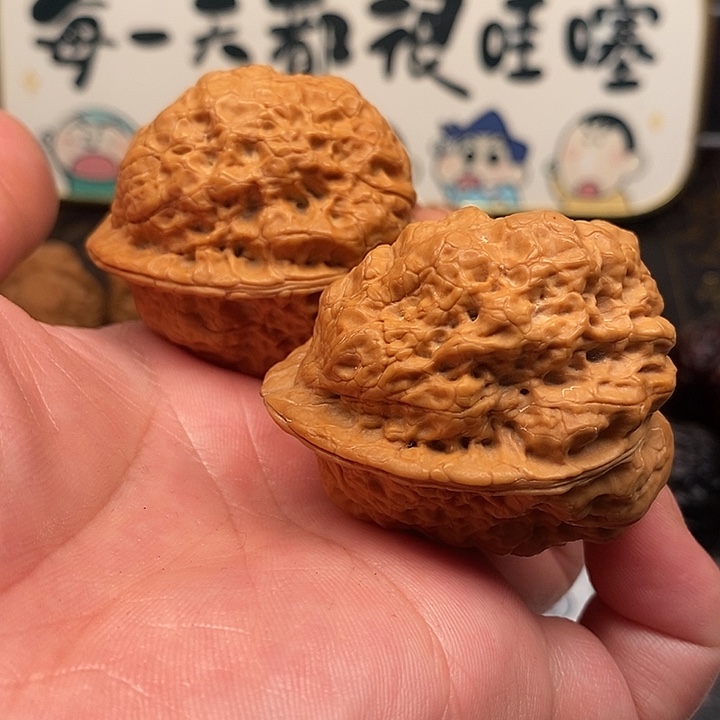 远***乡文玩核桃吊坠上古金蝉