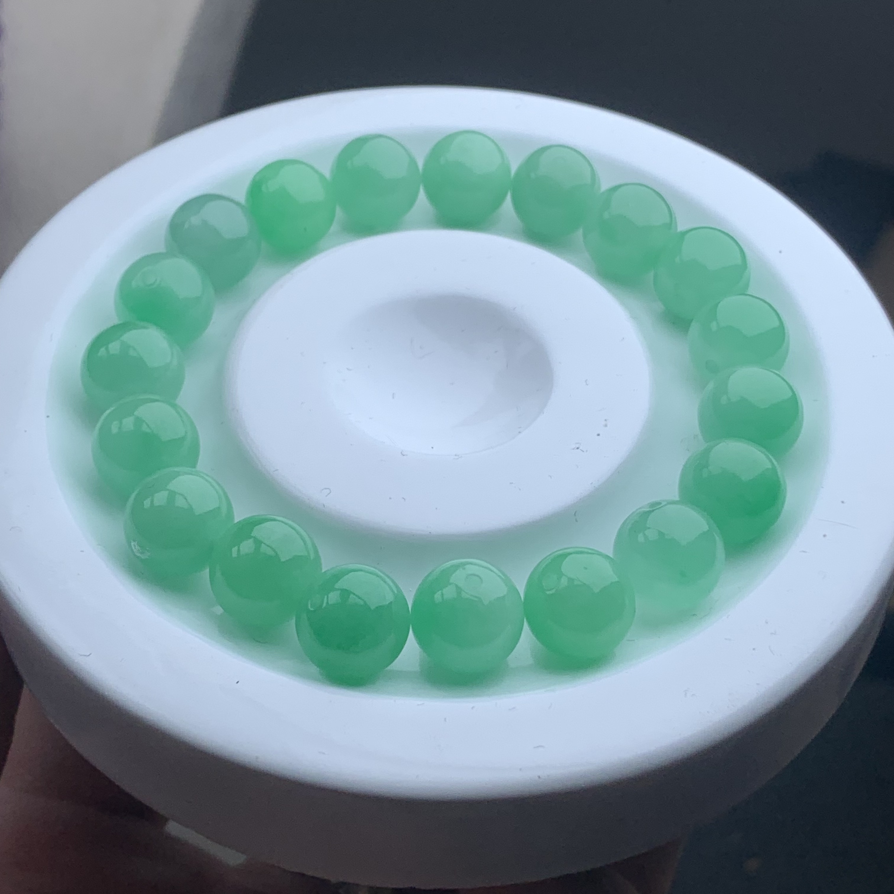 10mm 天然缅甸A货翡翠 浅绿单珠 多样性发货其一