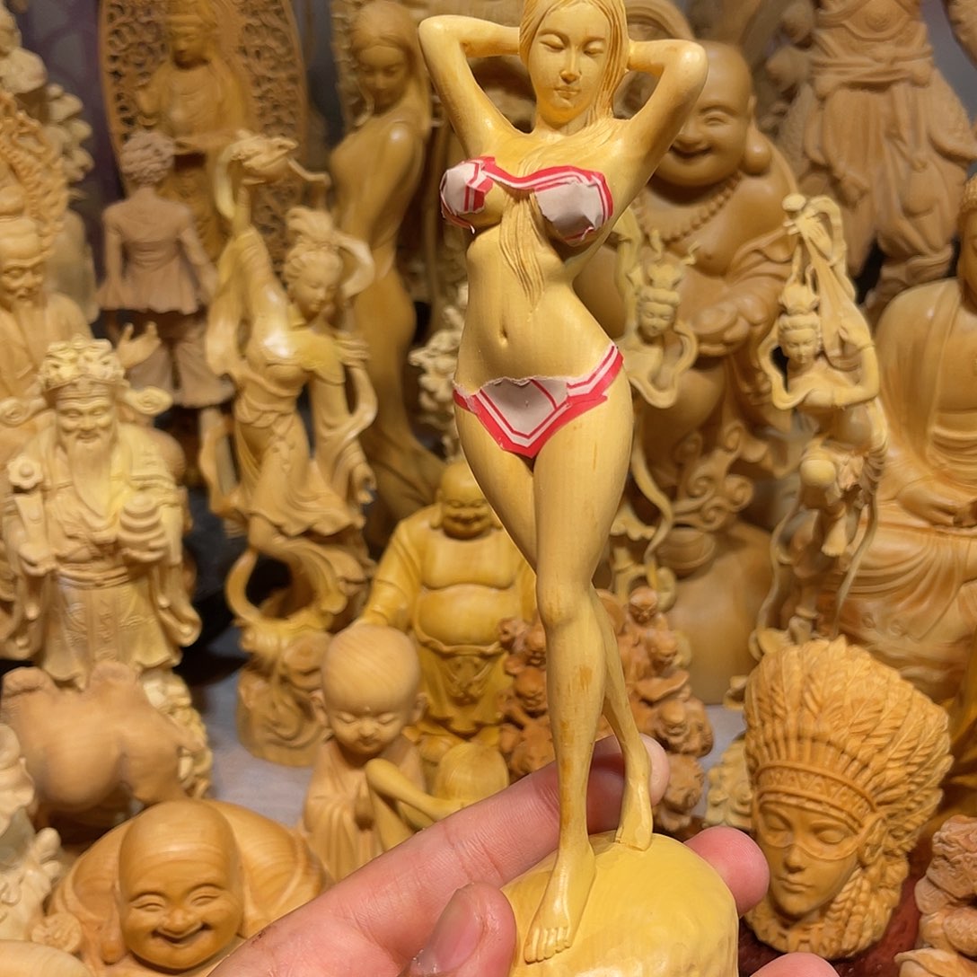 黄杨木黄杨木站裸女