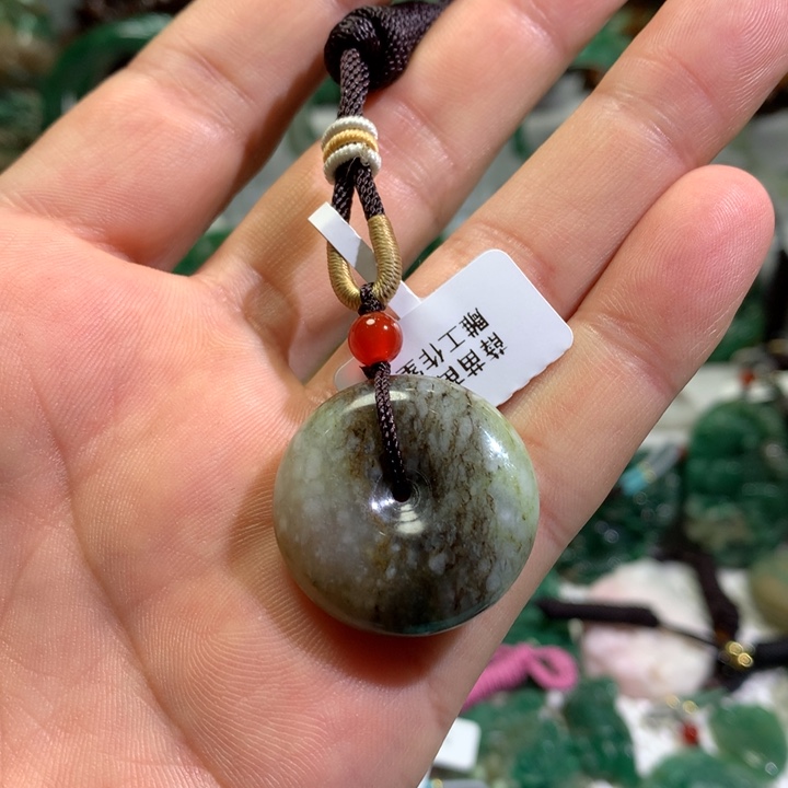 【闪购商品】独山玉颈饰未镶嵌
