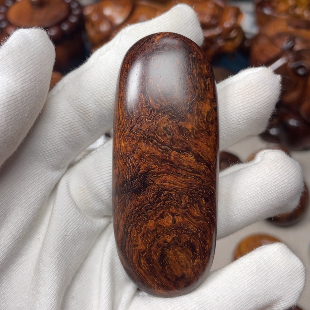 h***s黄花梨/降香黄檀手把件