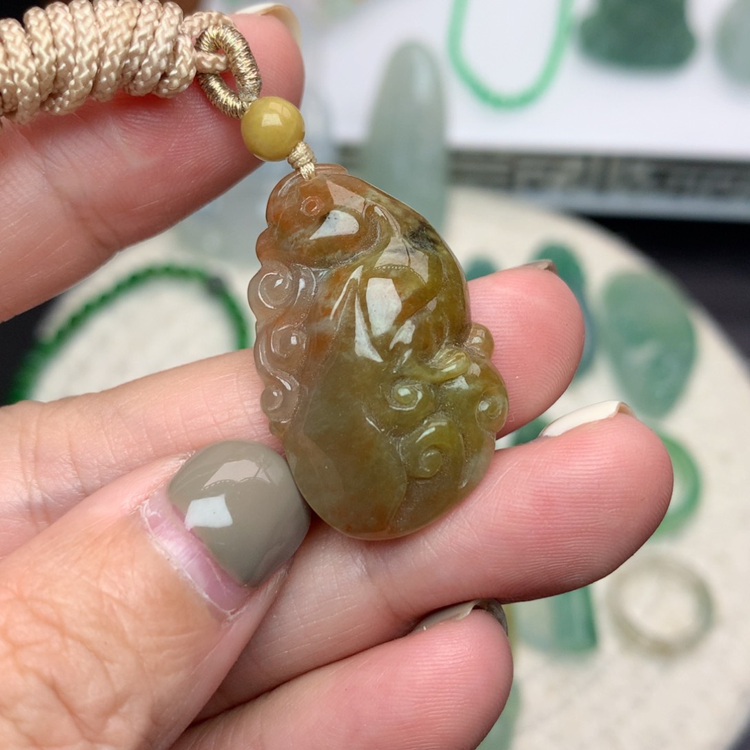 未镶嵌定制翡翠鹦鹉