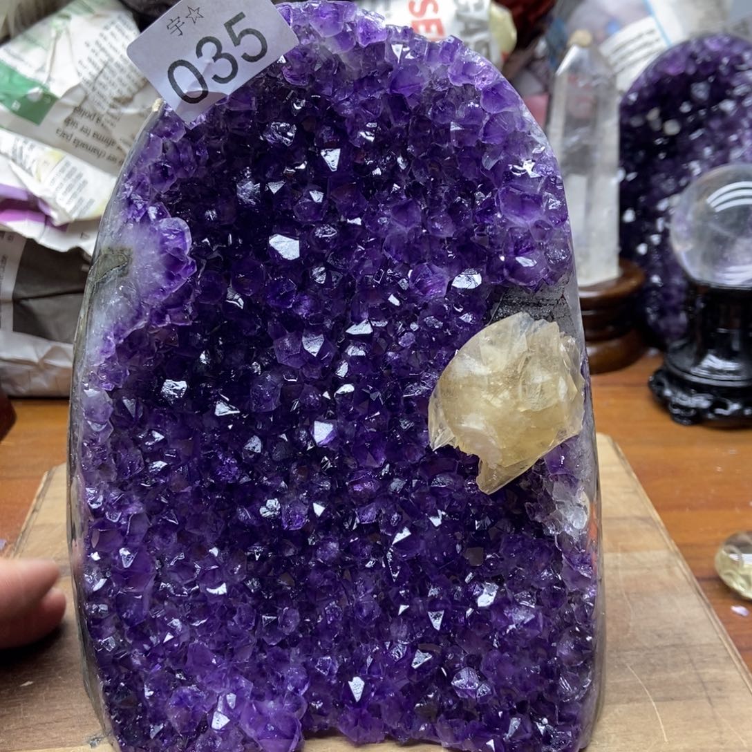 紫晶天然水晶摆件未镶嵌
