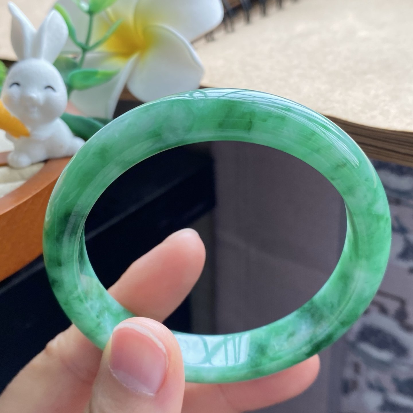 03.27批翠绿飘花镯2344号56.5-12.1-7.5超美青翠！天然翡翠手镯