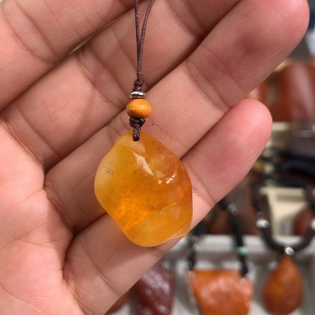 蜜蜡裸石未镶嵌我