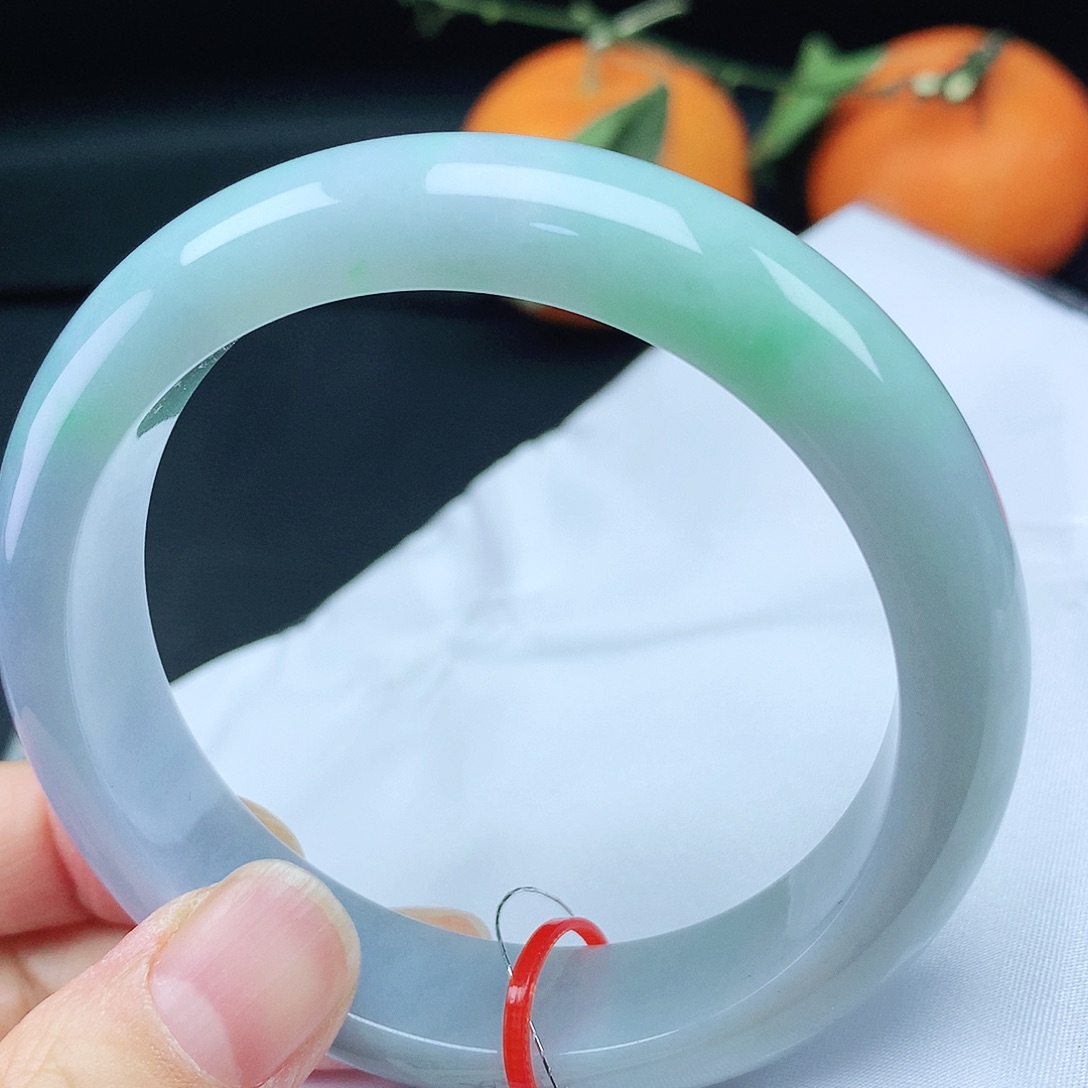 翡翠手镯未镶嵌59轮胎