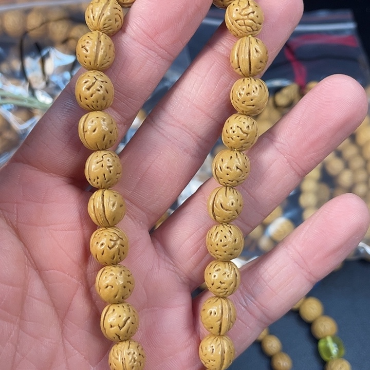 刘***森桃核吊坠11211111122