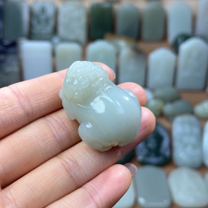 和田玉（糖玉）未镶嵌挂件