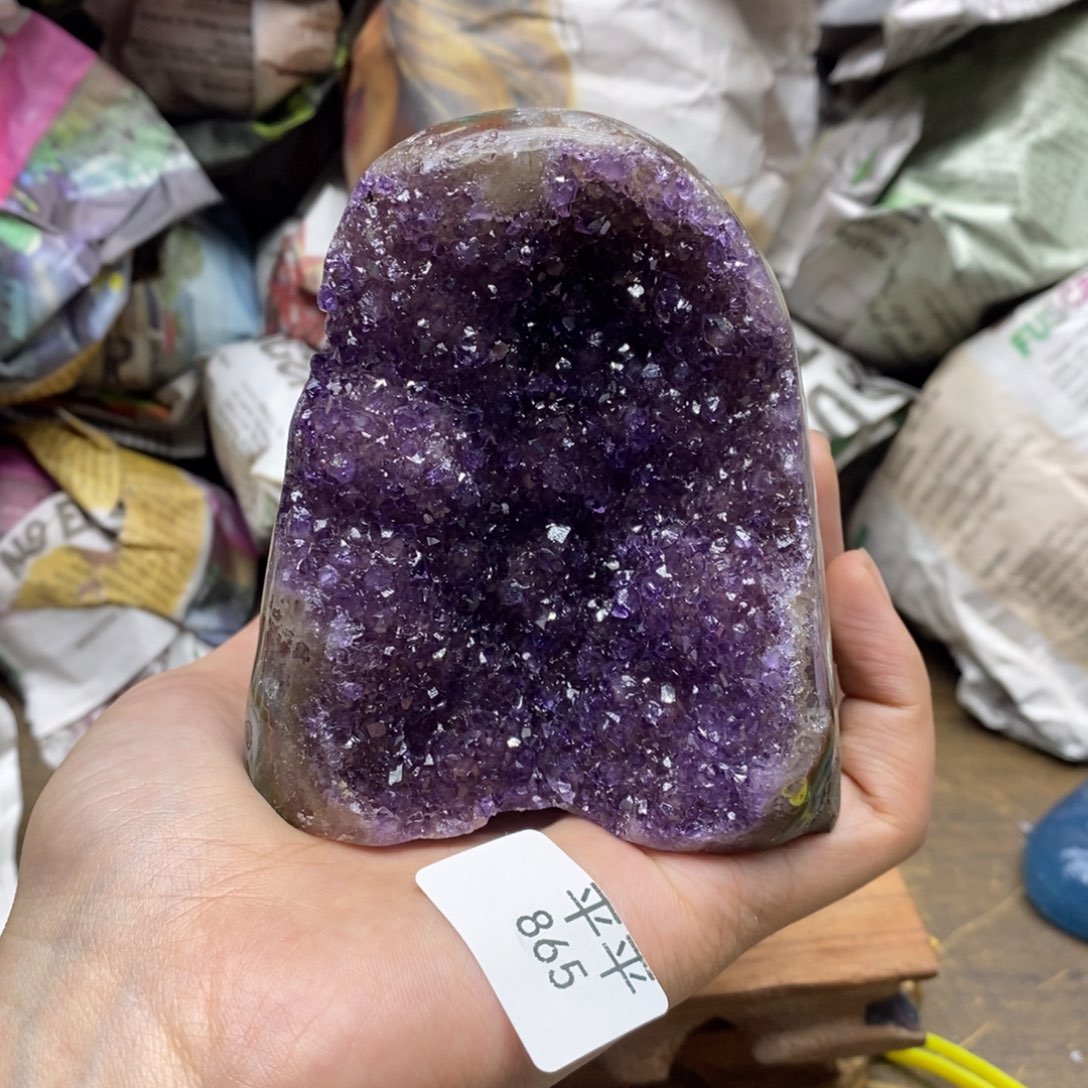 紫晶乌拉圭未镶嵌