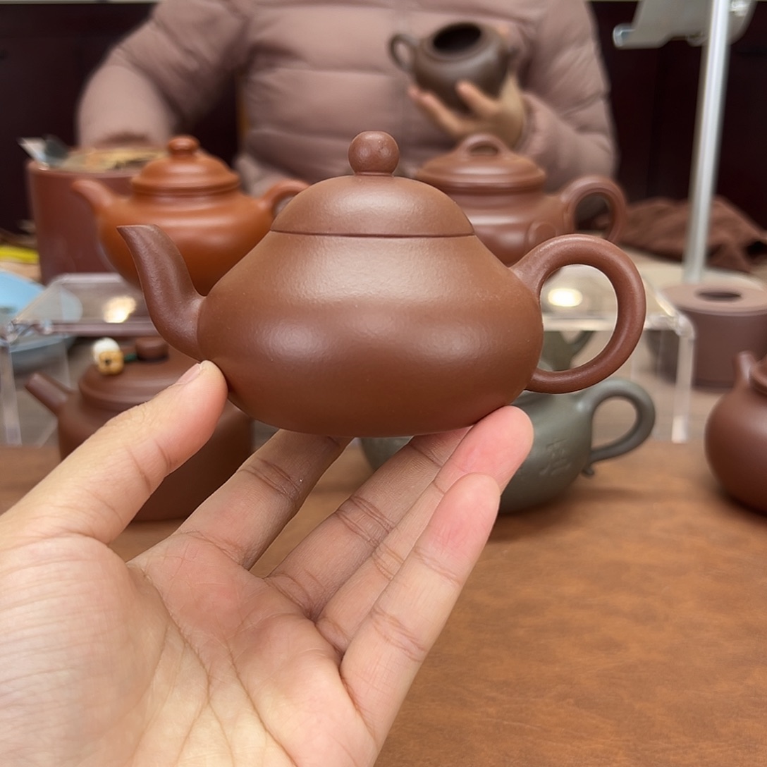 紫砂茶壶梨形 底槽青 160cc