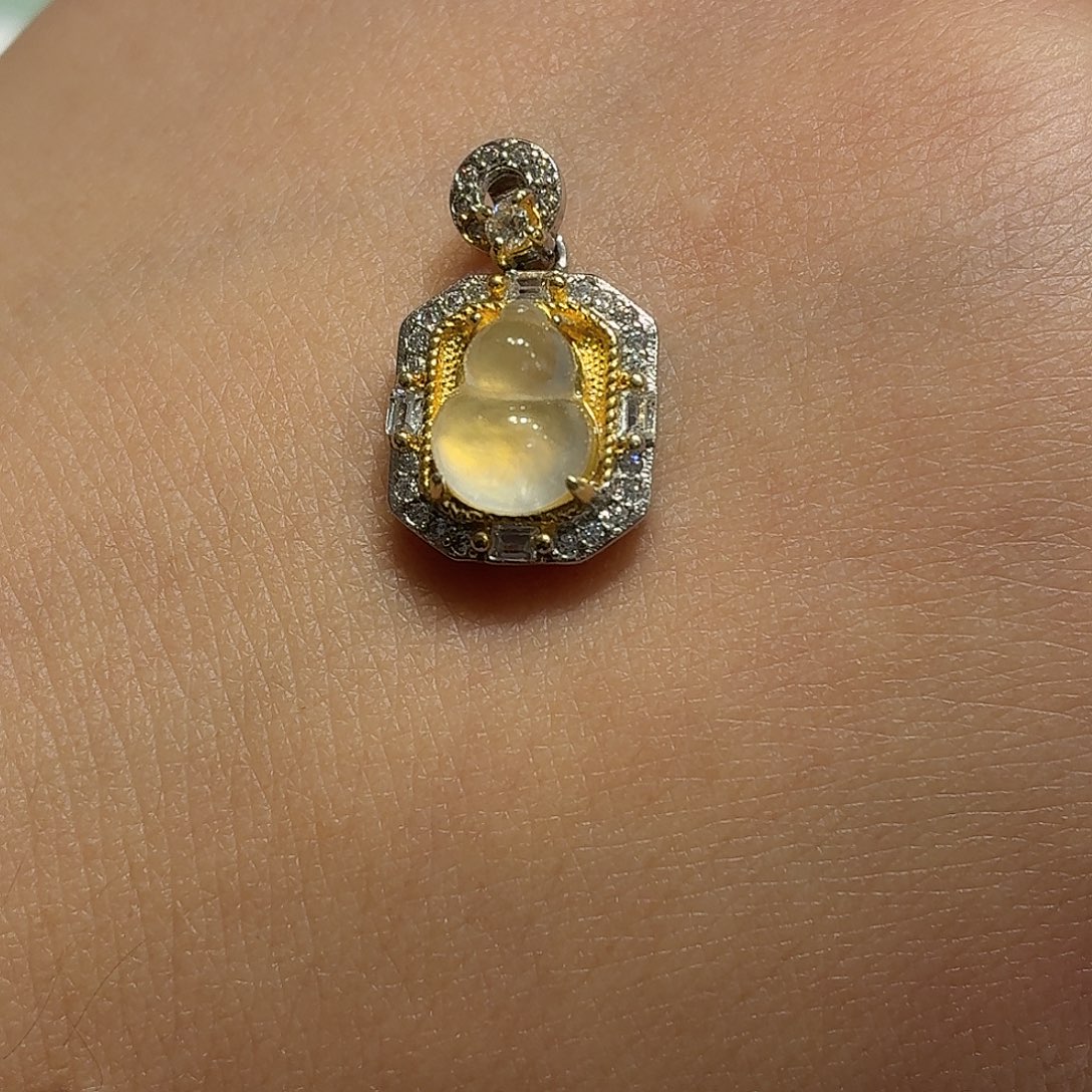 翡翠未镶嵌挂件葫芦