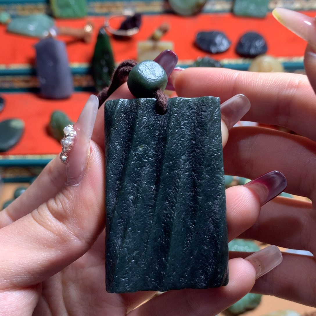 和田玉（糖玉）挂件未镶嵌