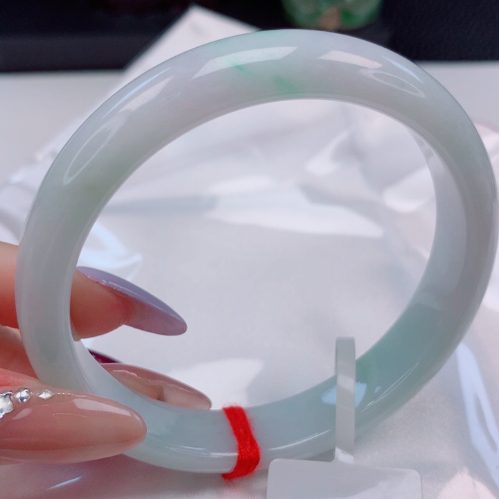 翡翠未镶嵌手镯61圈