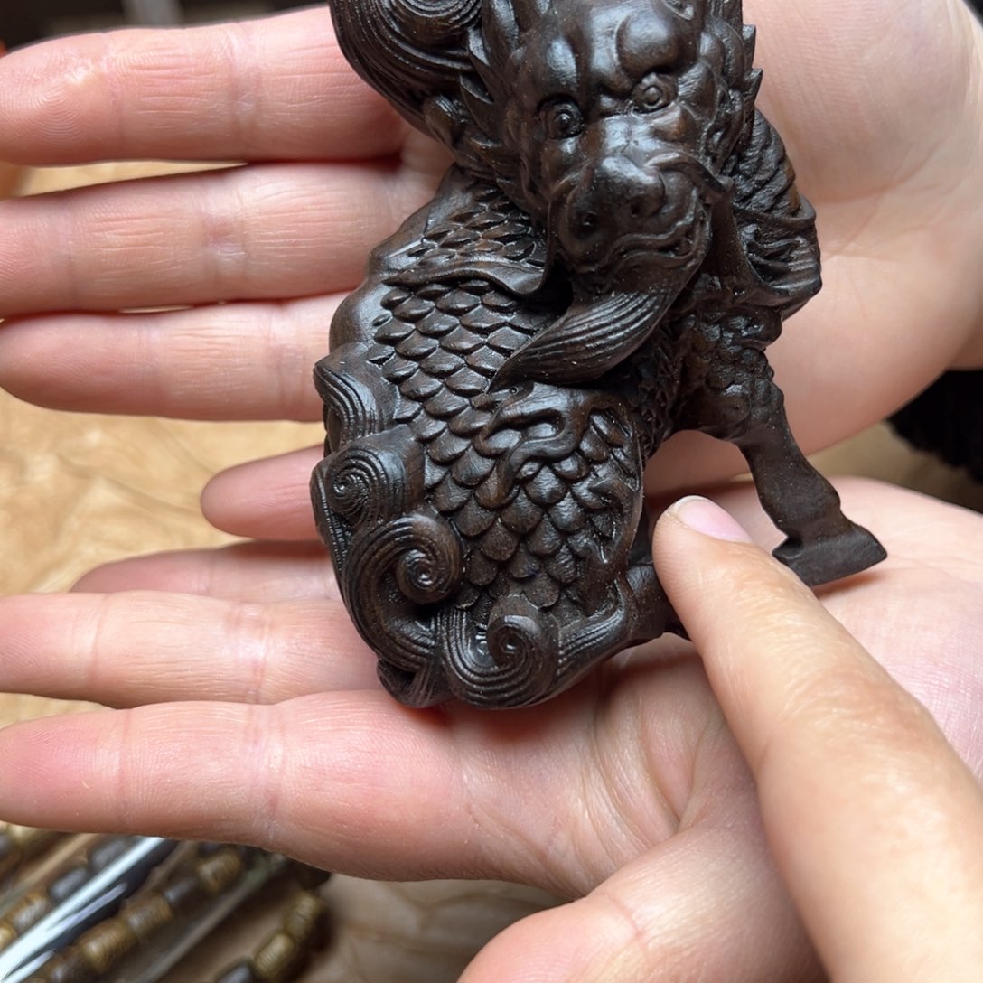 大叶紫檀（黑酸枝木类）