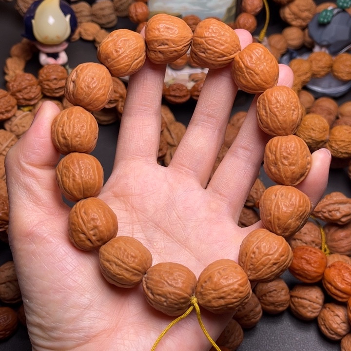 文玩核桃手串光头