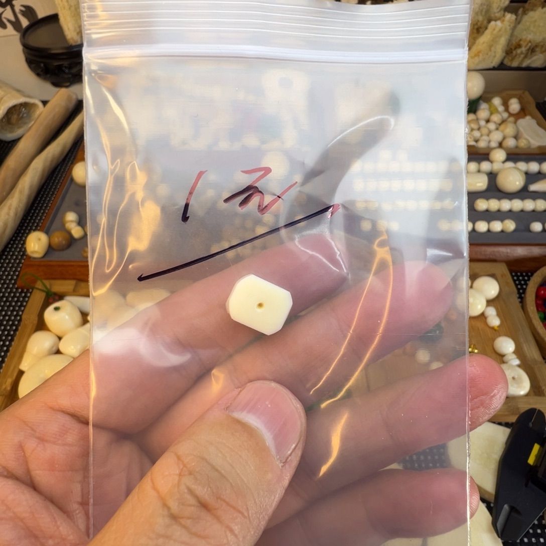 树脂制品特价处理