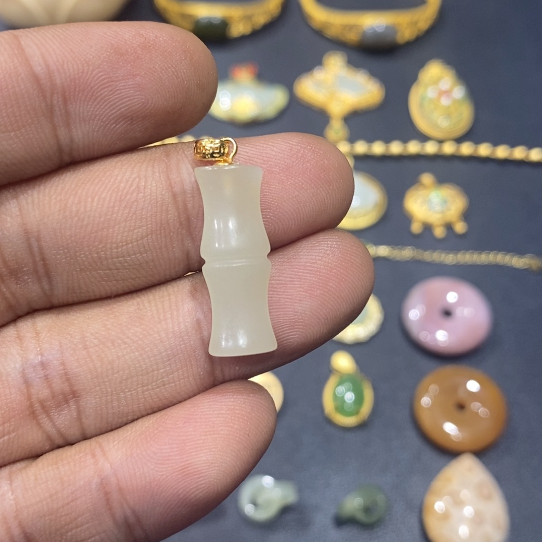 和田玉颈饰银S925镀金镶嵌