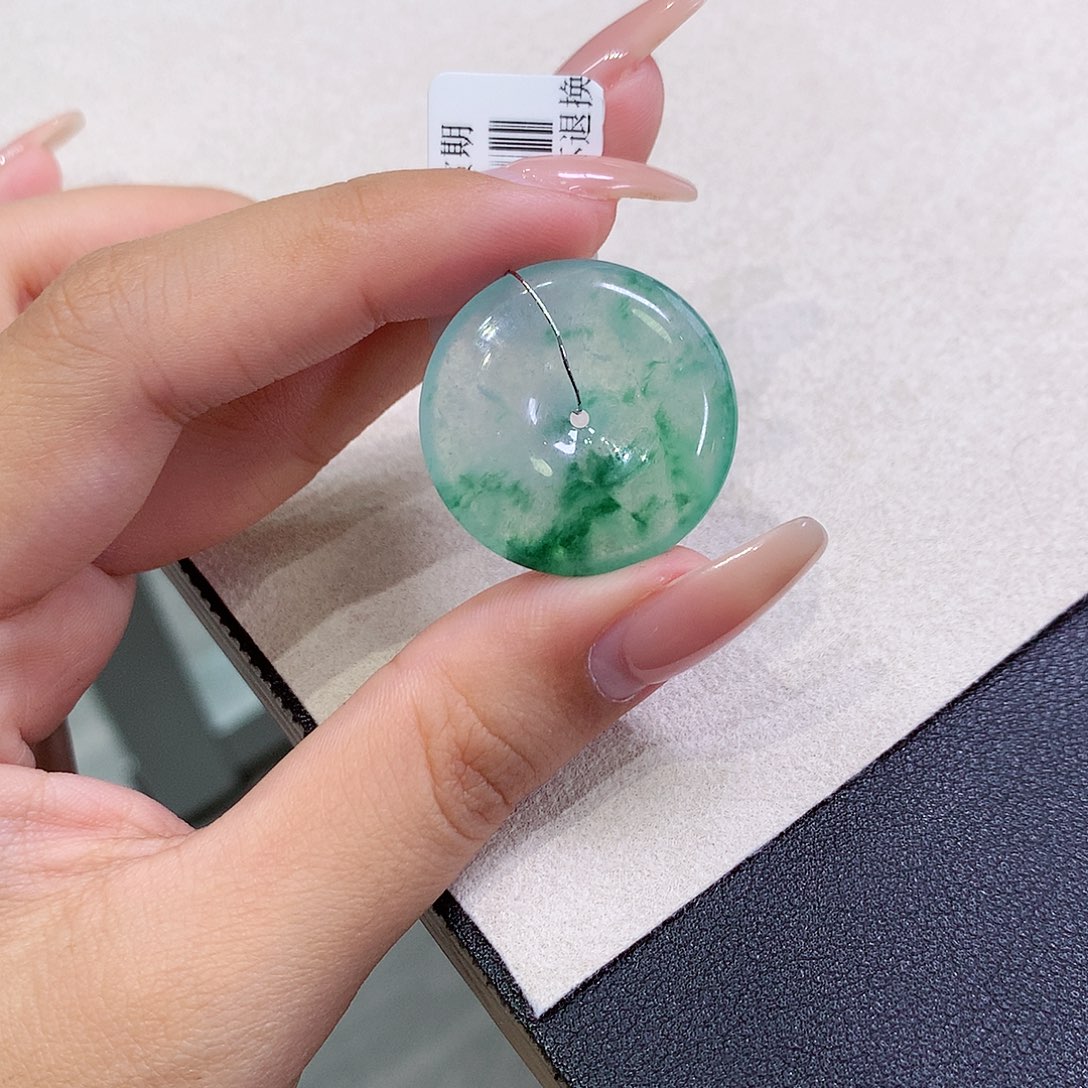 翡翠未镶嵌吊坠(不含链)26.4-5.7