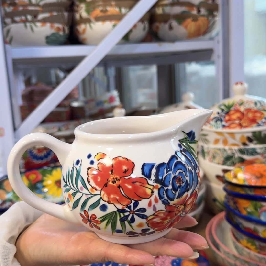 陶瓷550毫升繁花小奶壶一只