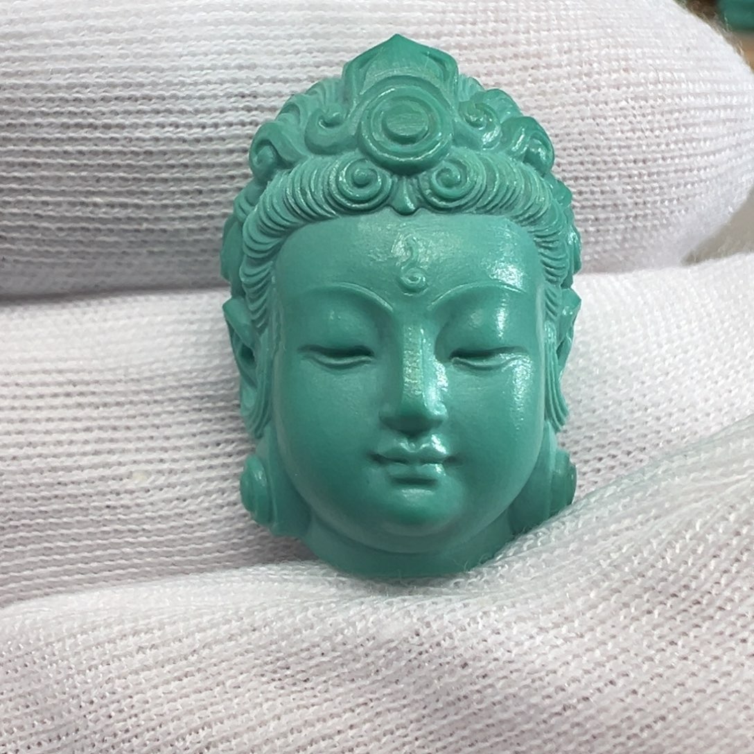 绿松石配饰未镶嵌