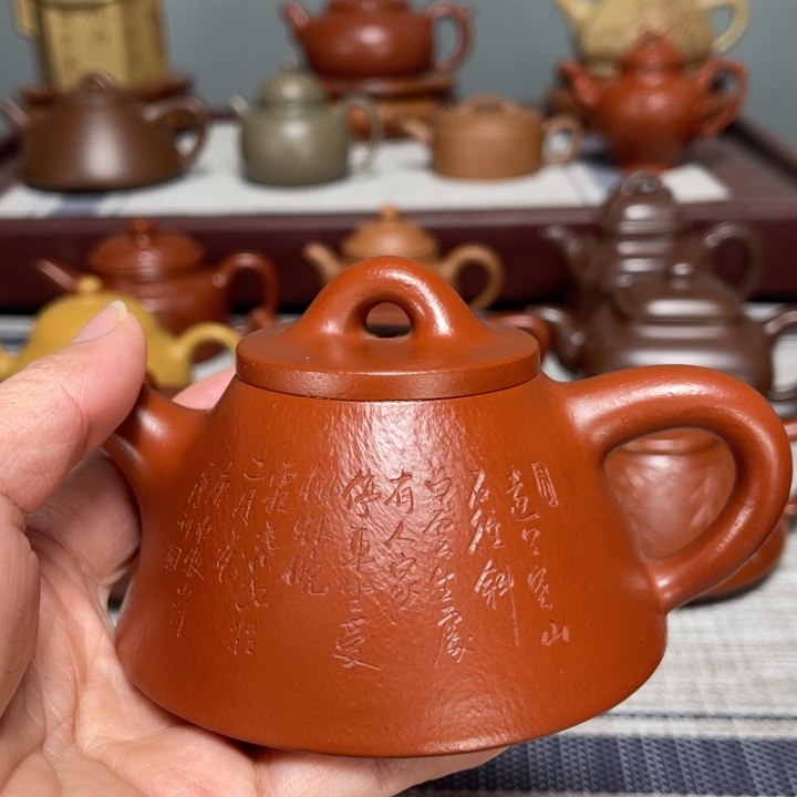 ****菜茶壶紫砂全手底凹放漏价