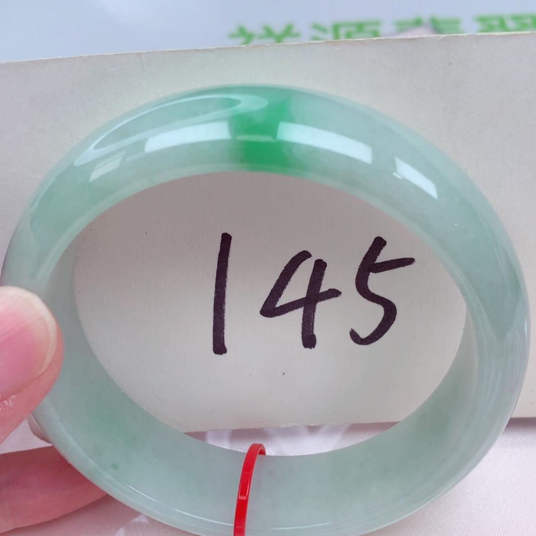 翡翠未镶嵌手镯翡翠