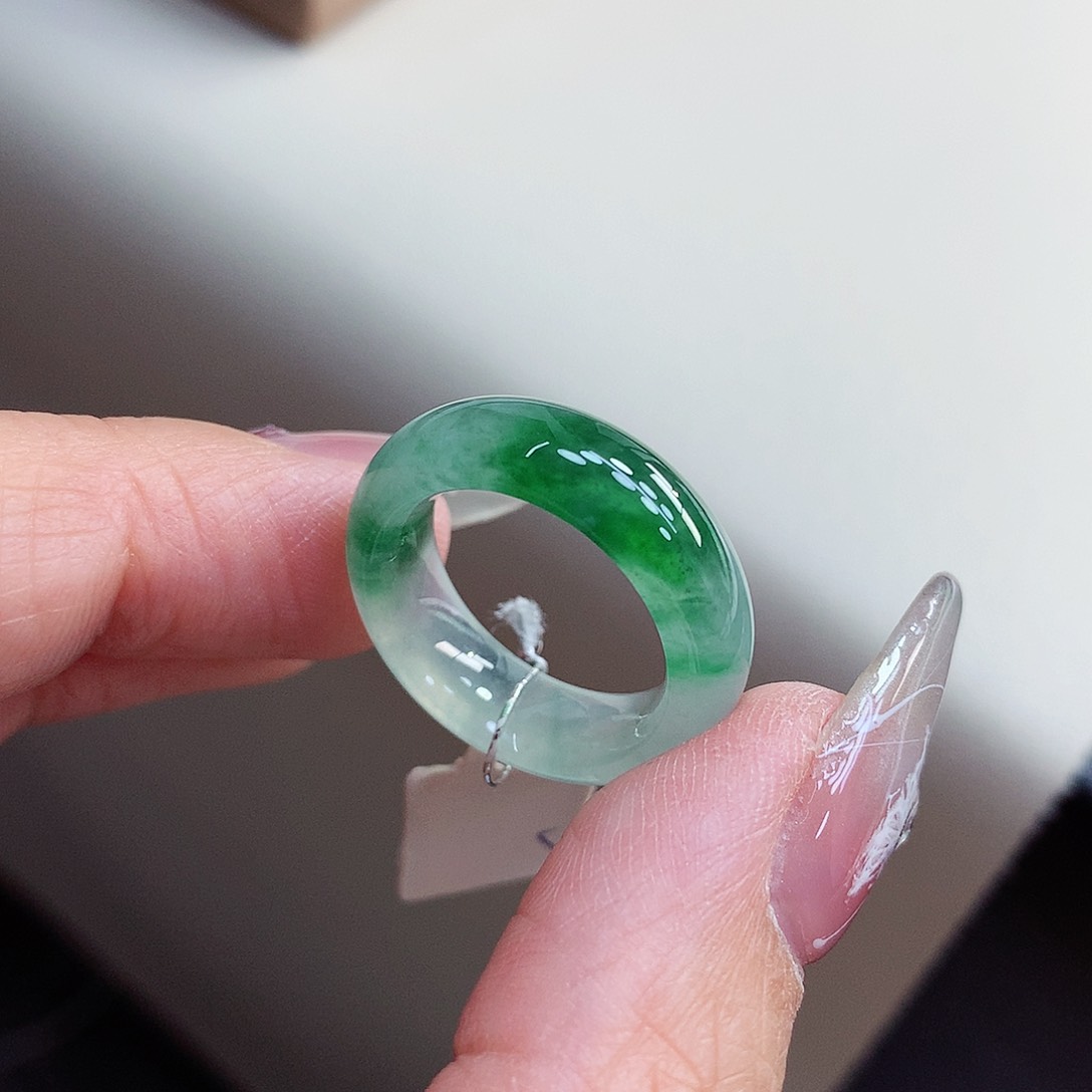 翡翠戒指未镶嵌14号