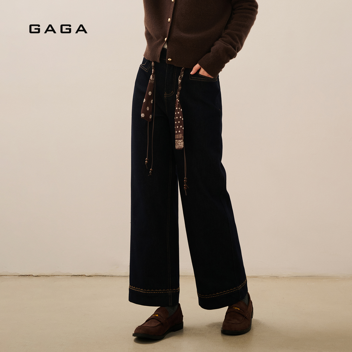 GAGA冬季复古直筒牛仔裤女高腰通勤百搭九分烟管裤D54D42619