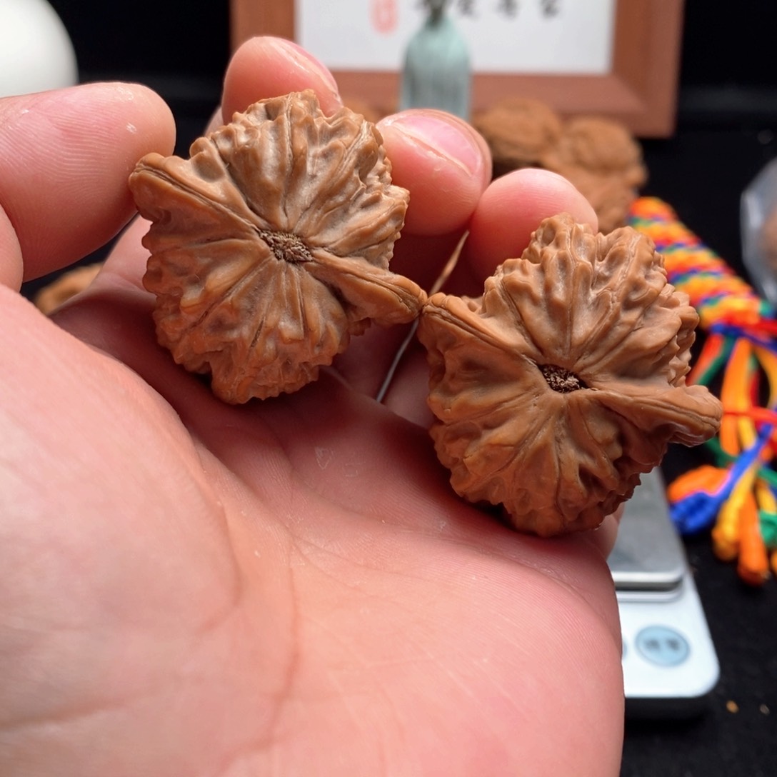 文玩核桃吊坠马老四39