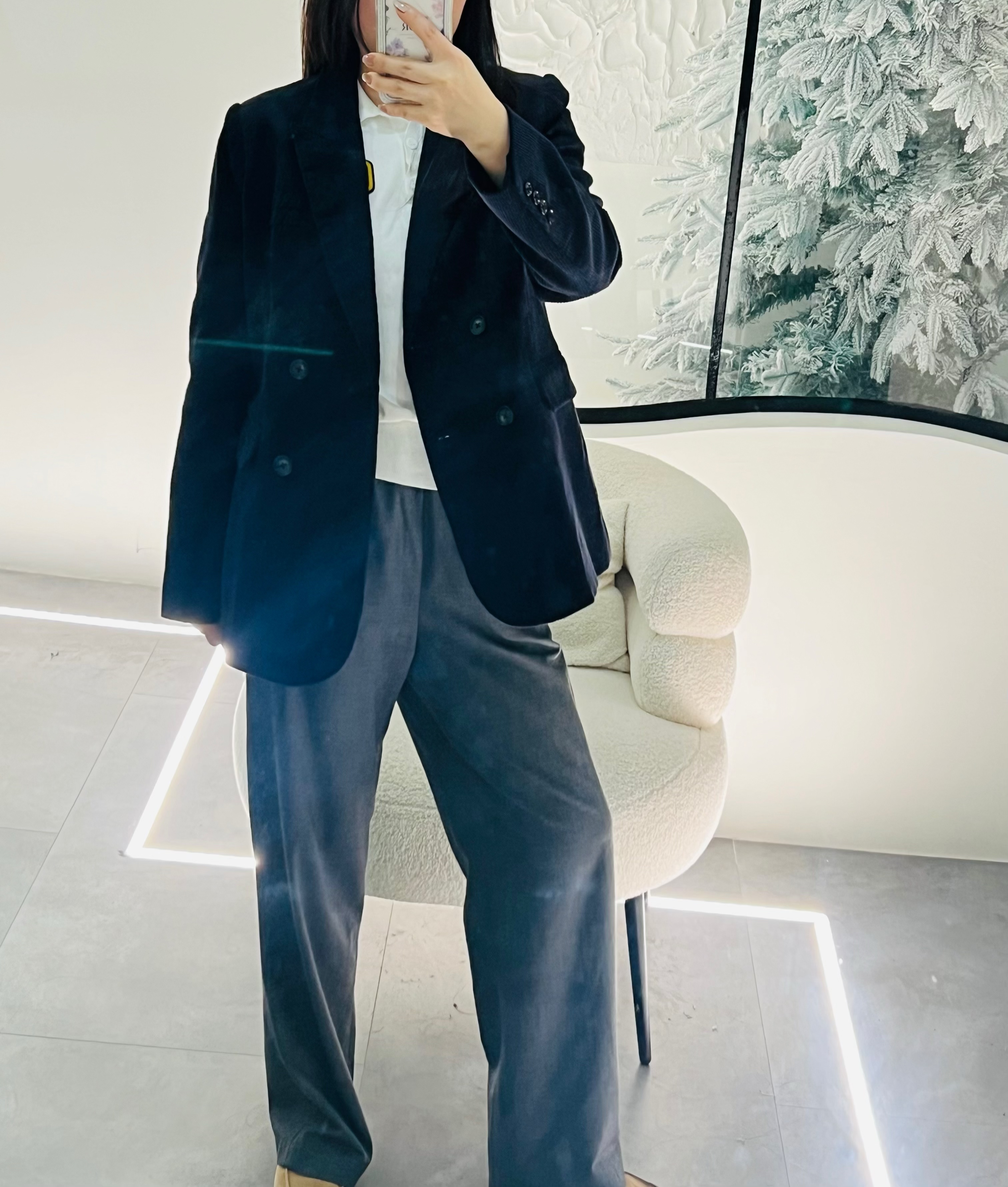 只有一点点纱线  |  L牌秋冬Lao花拉链针织开衫外套黑色376