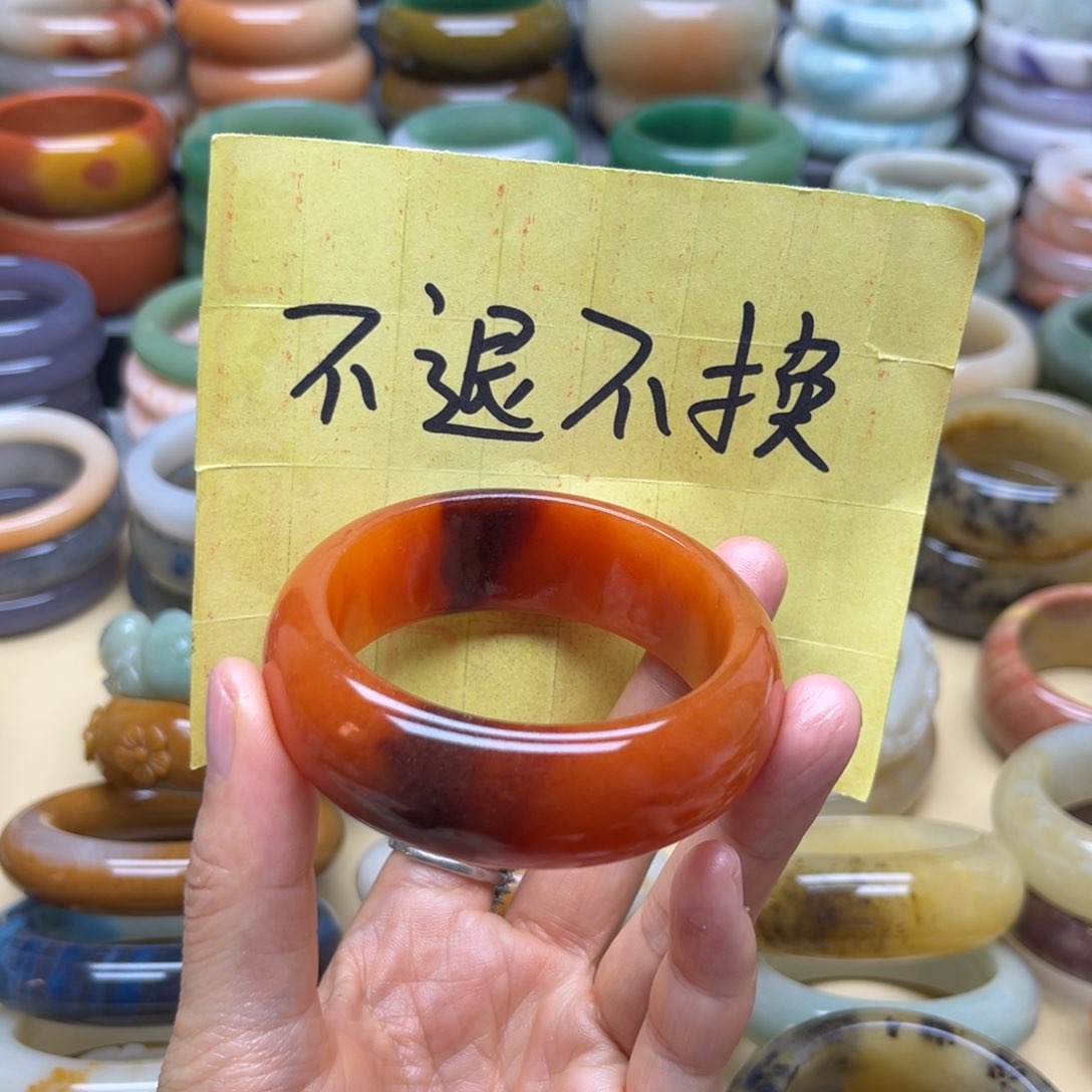 石英质玉手镯未镶嵌念*