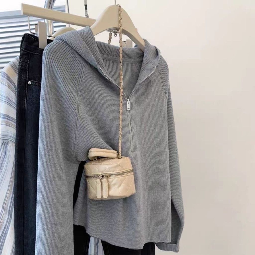 大码女装半拉链连帽针织衫女秋冬高级感洋气百搭显瘦毛衣外套上衣