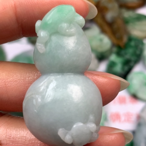 定制翡翠未镶嵌翡翠