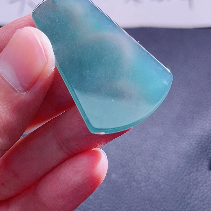 翡翠颈饰未镶嵌999999999