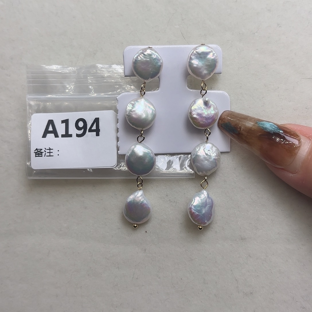 淡水珍珠银S925镶嵌耳饰