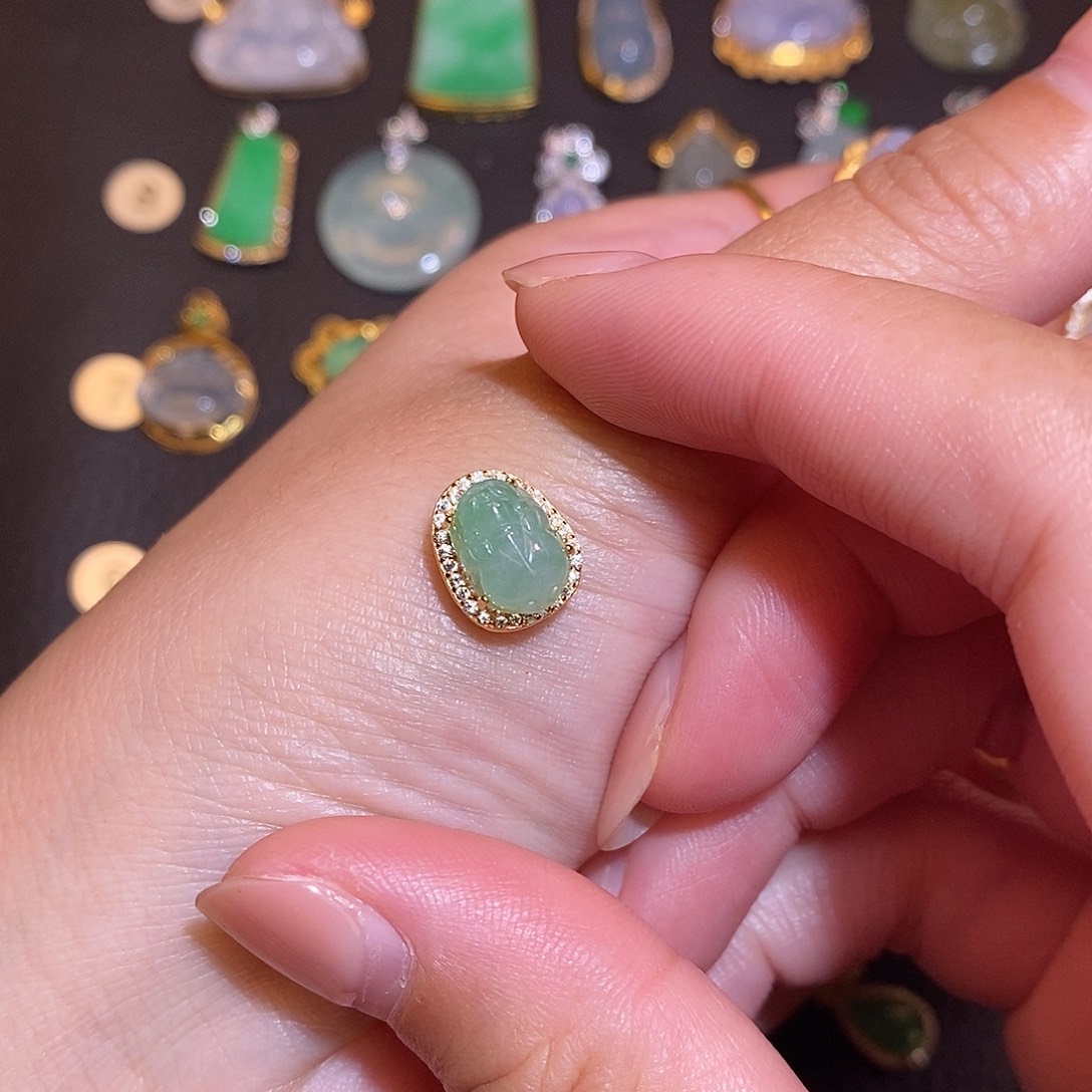 3***7翡翠银S925镶嵌颈饰