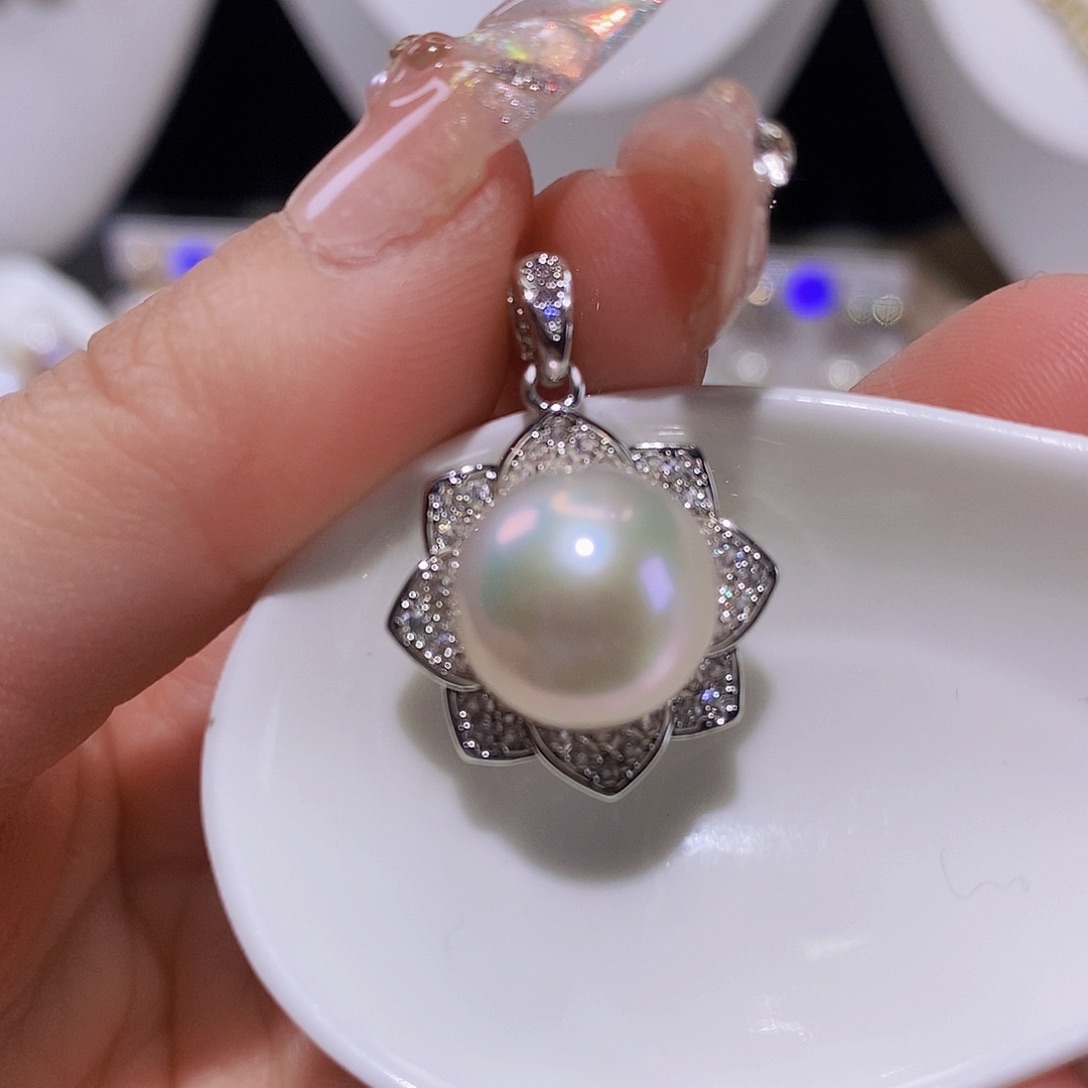 淡水珍珠颈饰合金
