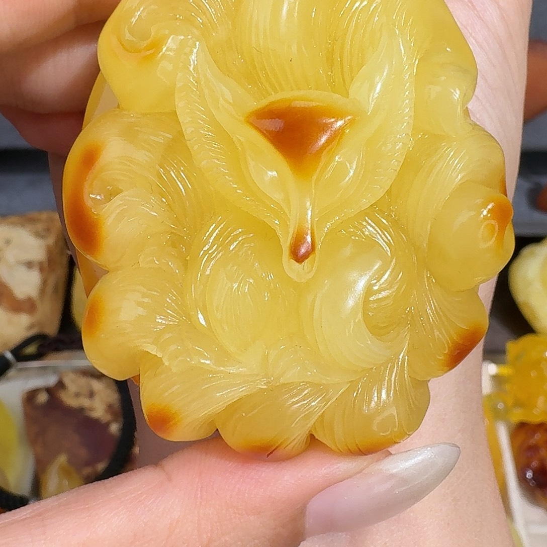 三***雨琥珀未镶嵌裸石你