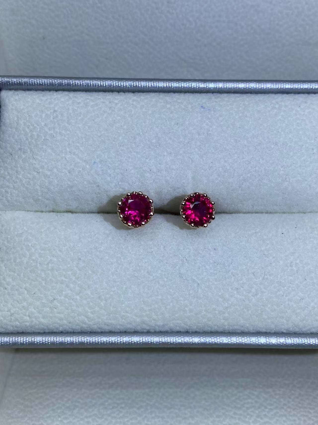 耳饰 【米米甄选 高端大气】红色耳钉 X-1978