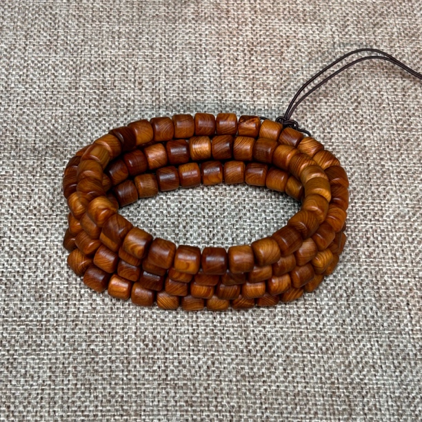 108颗太行崖柏方形手串黑油老料0.8mm