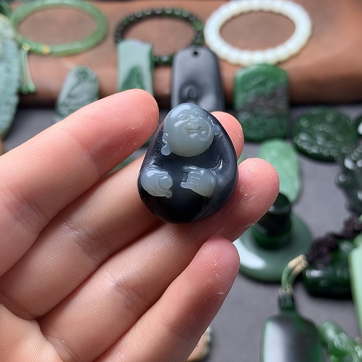 和田玉未镶嵌挂件