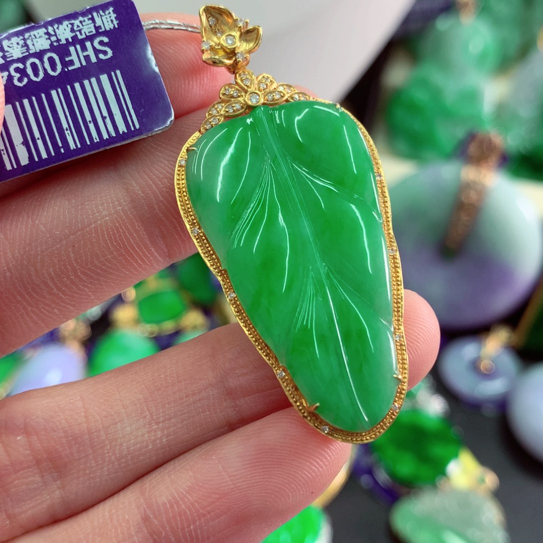 翡翠18K金镶嵌吊坠(不含链)